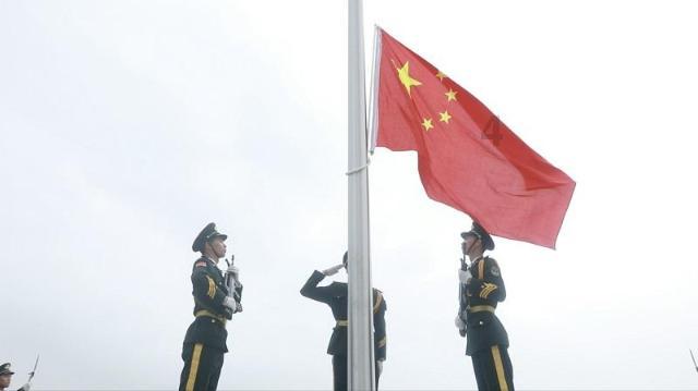 这是警察
