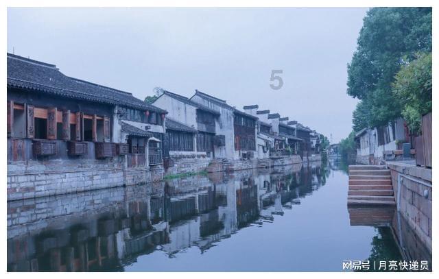 逃出林中村